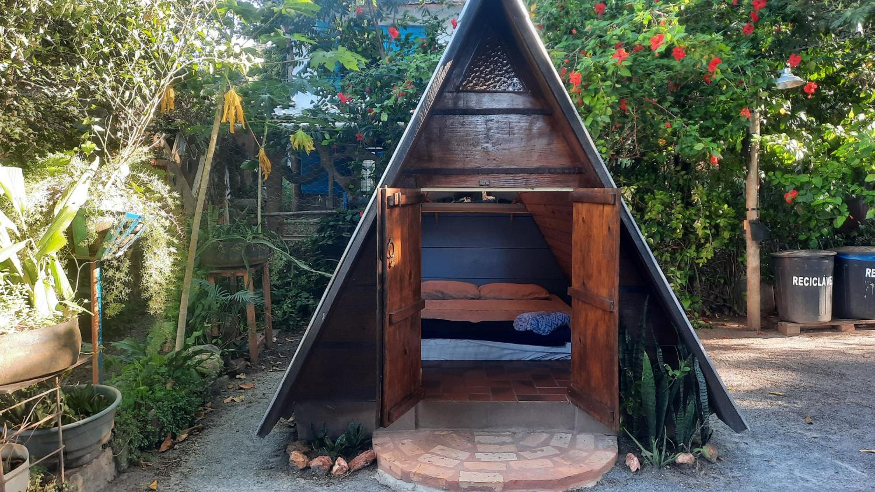 NOMADAS chalés, mini casinhas, bangalôs , área de camping e cozinha compartilhada