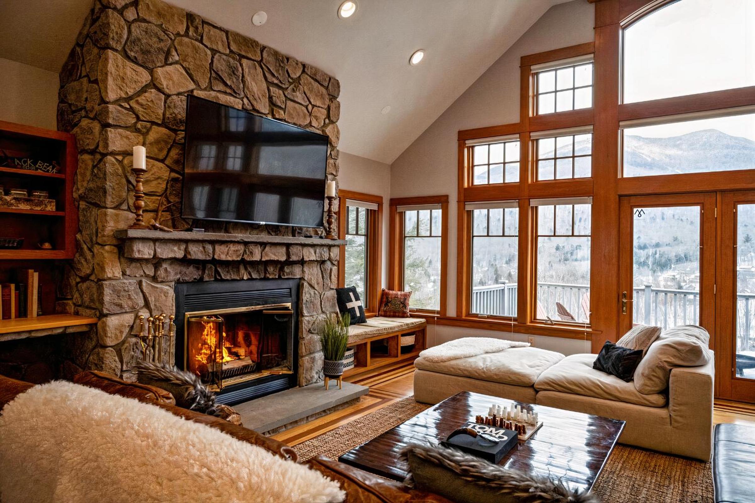 Huge 7BR Mountain Lodge Hot Tub, Fire Pit & Golf view 5