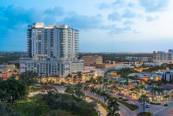 10-min way from the Beach! Villa Snoopy* fits 6