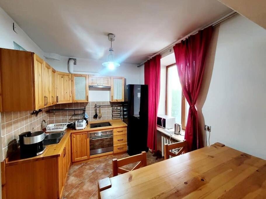 Urban Suites Central One Bedroom Apartment