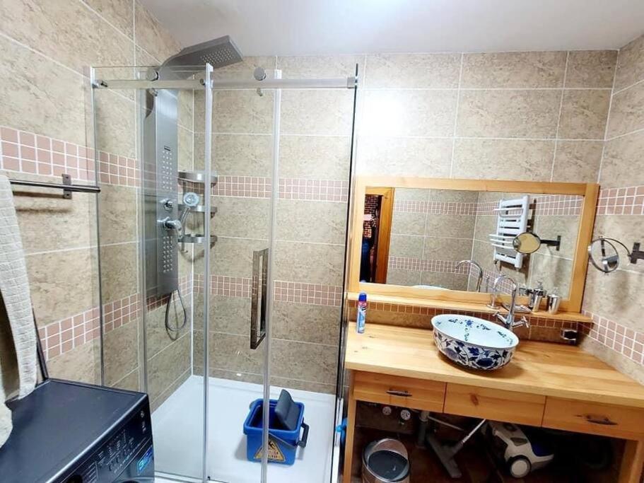 Urban Suites Central One Bedroom Apartment