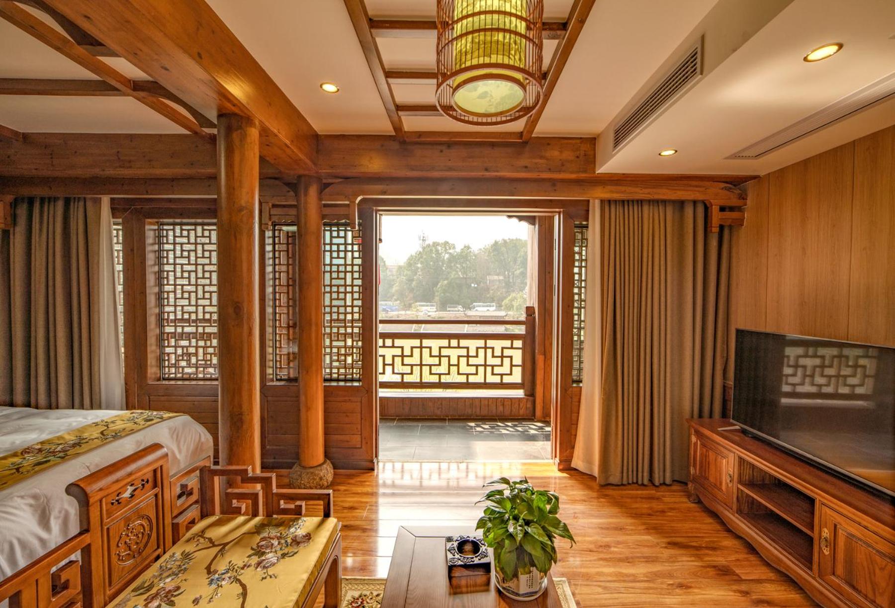 Lee's Boutique Resort & Including free breakfast and free pick-up service