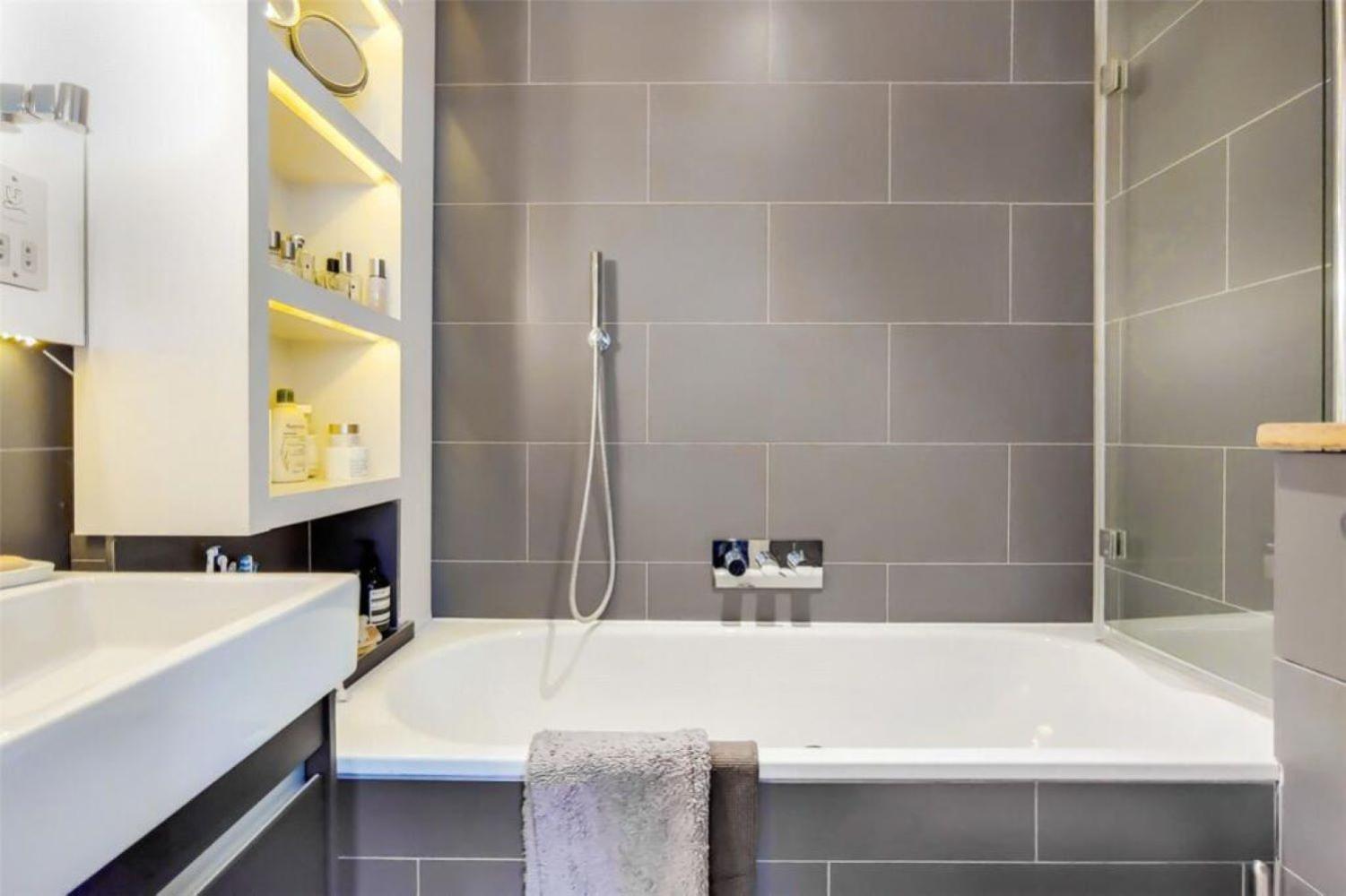 Central Comfortable Covent Garden Lovely Flat Sleeps 6 view 3