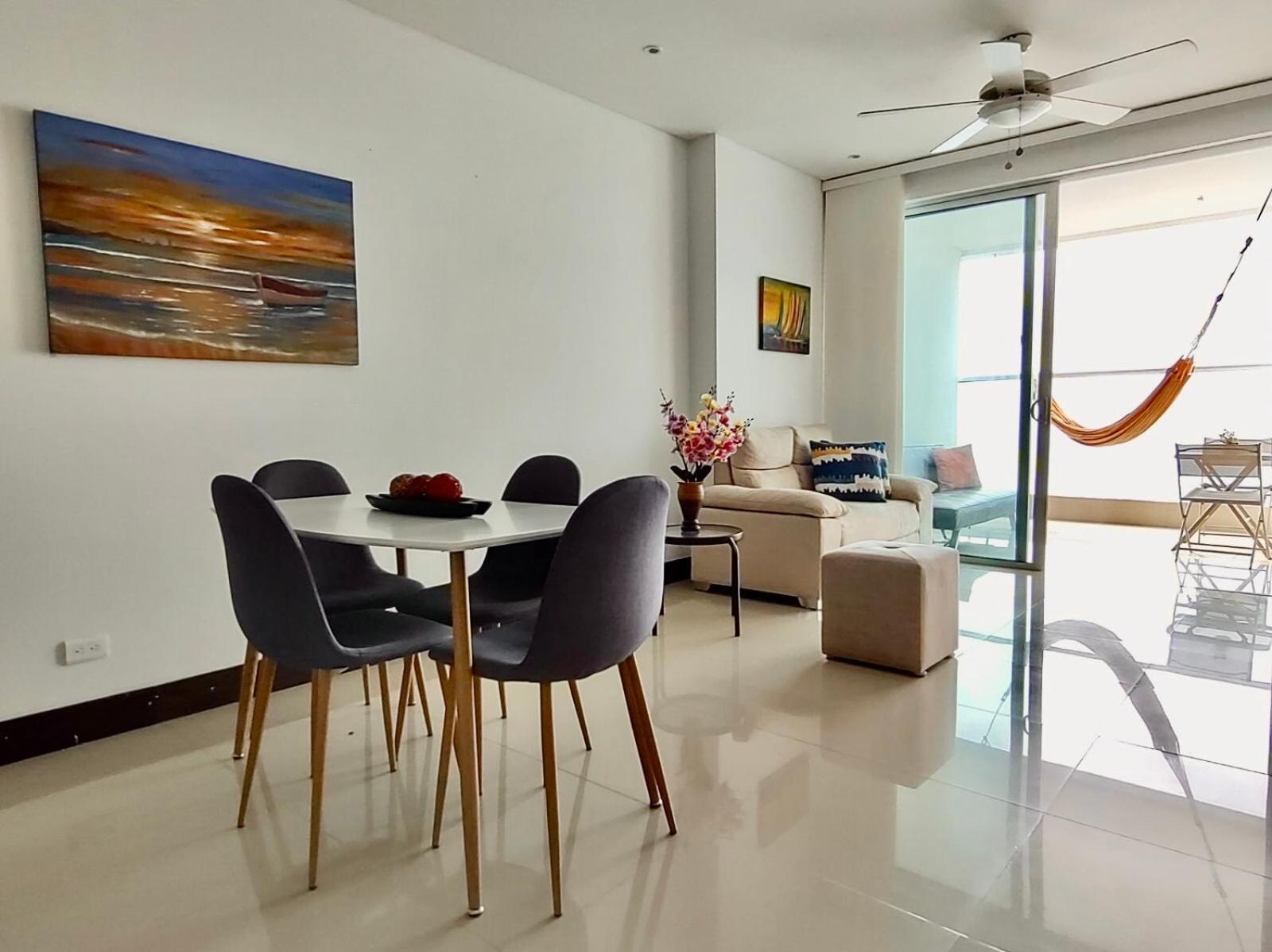 Apartamento vista al mar y cerca centro histórico