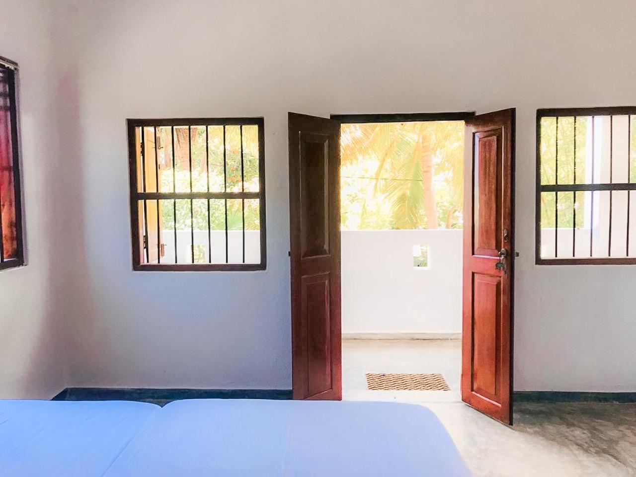 Summer lodge-Tangalle