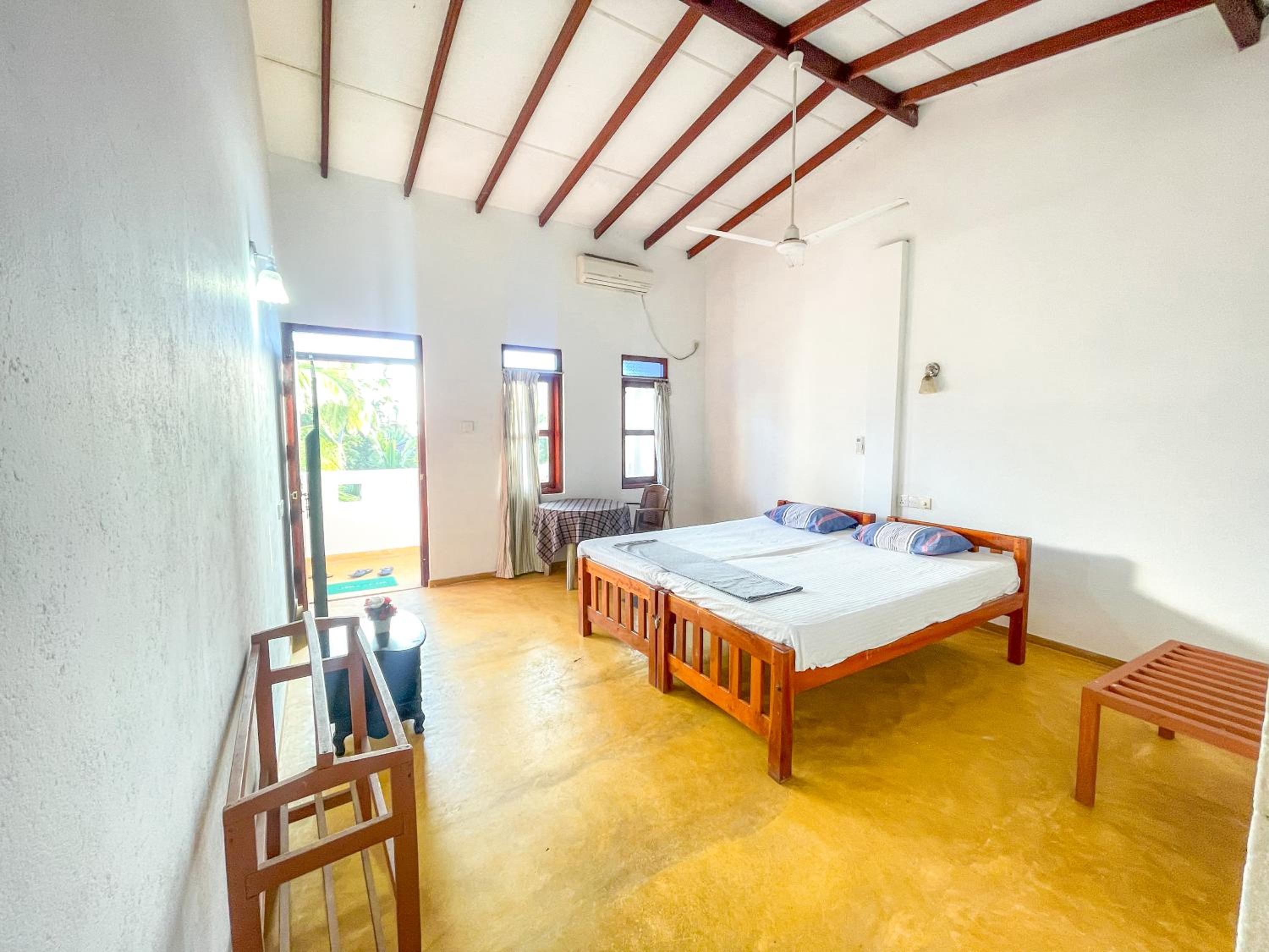 Summer lodge-Tangalle