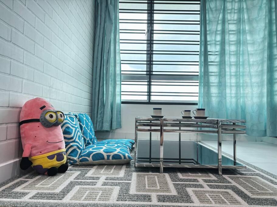 Mount Austin #Akademik Suite Banana Minion Studio 3-4Pax #MSPro