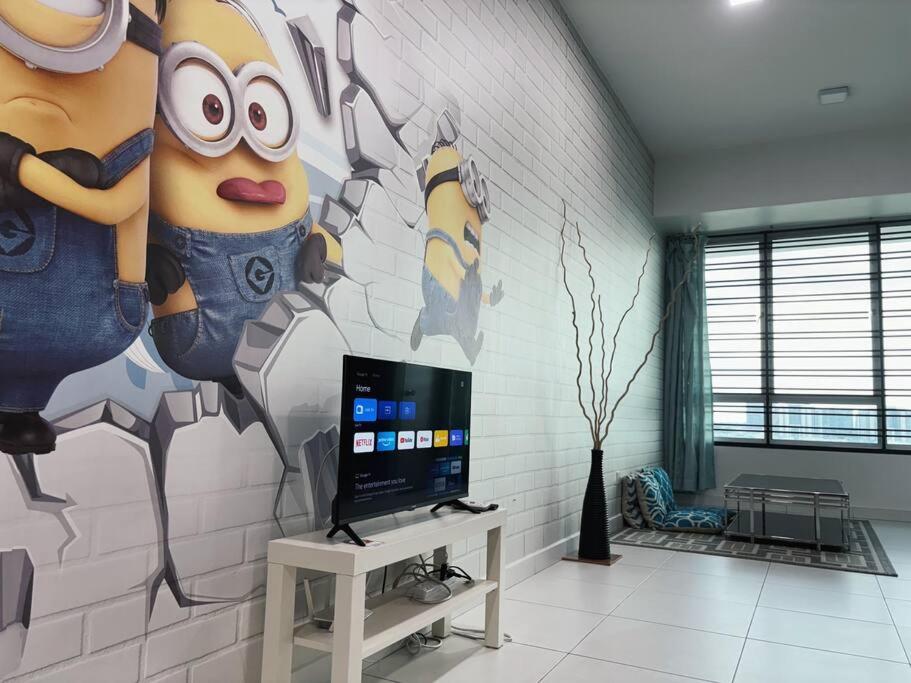 Mount Austin #Akademik Suite Banana Minion Studio 3-4Pax #MSPro