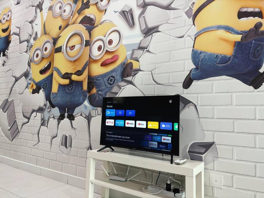 Mount Austin #Akademik Suite Banana Minion Studio 3-4Pax #MSPro