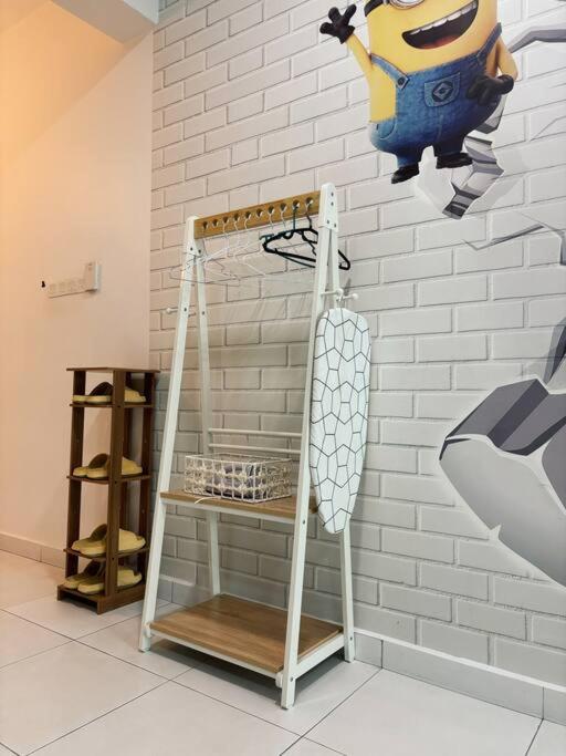 Mount Austin #Akademik Suite Banana Minion Studio 3-4Pax #MSPro