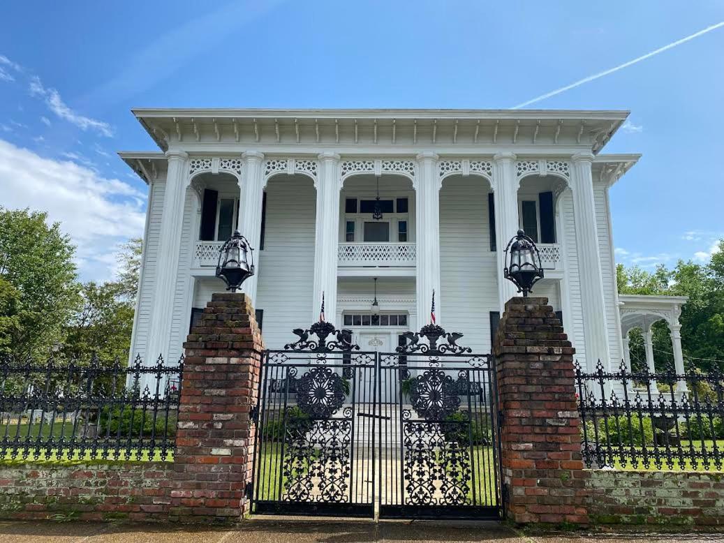 Shadowlawn Bed and Breakfast