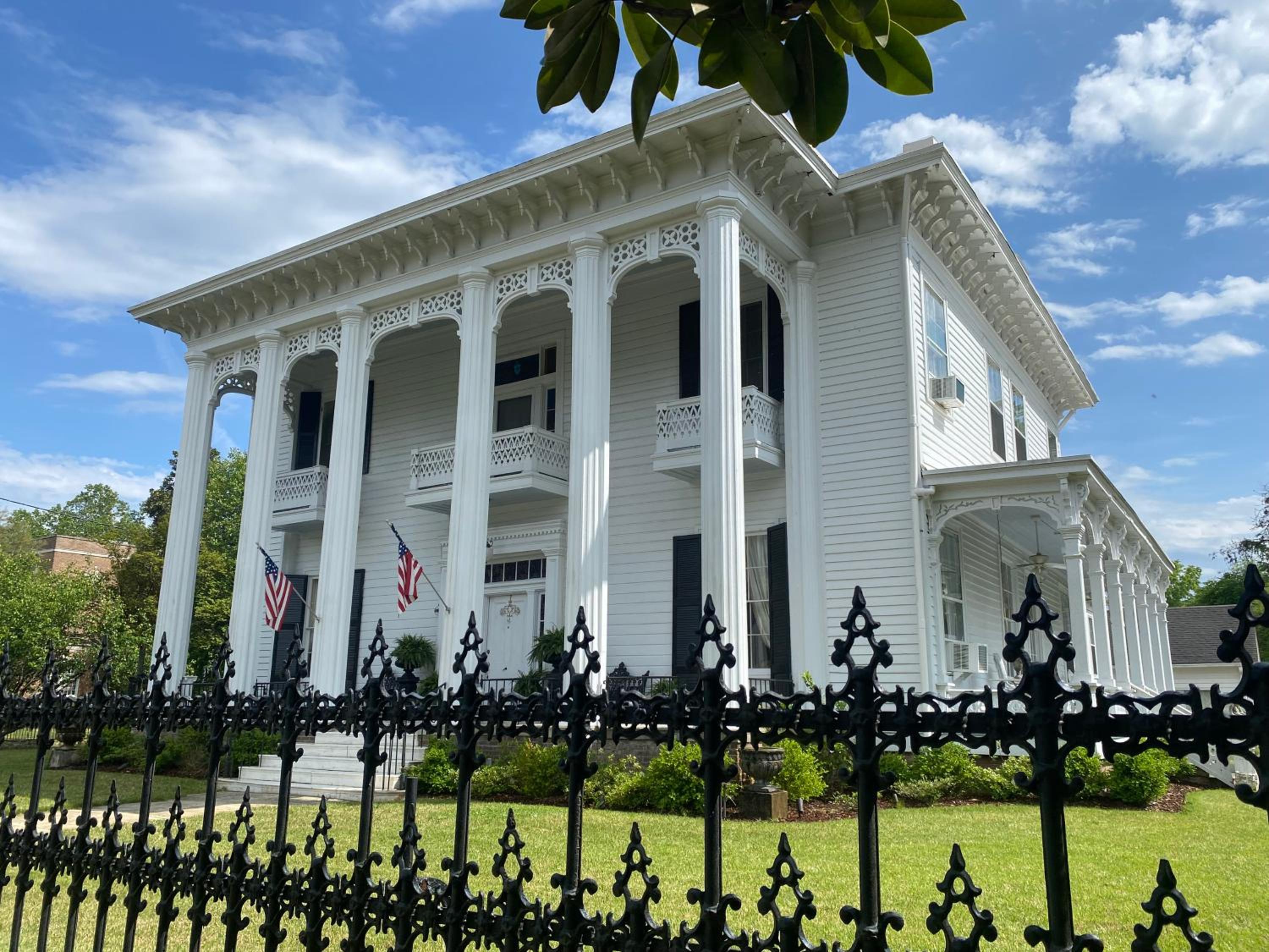 Shadowlawn Bed and Breakfast