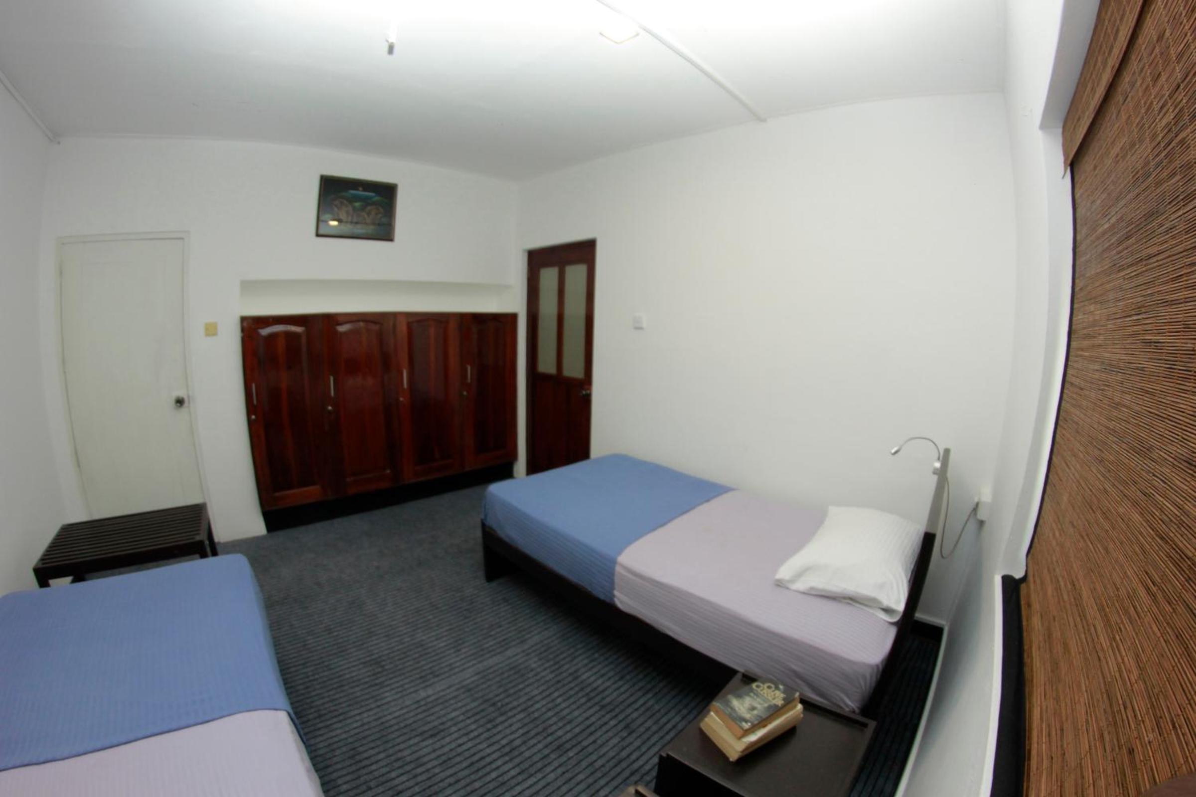 Traveler's Haven Hostel at Colombo Intl Airport view 3