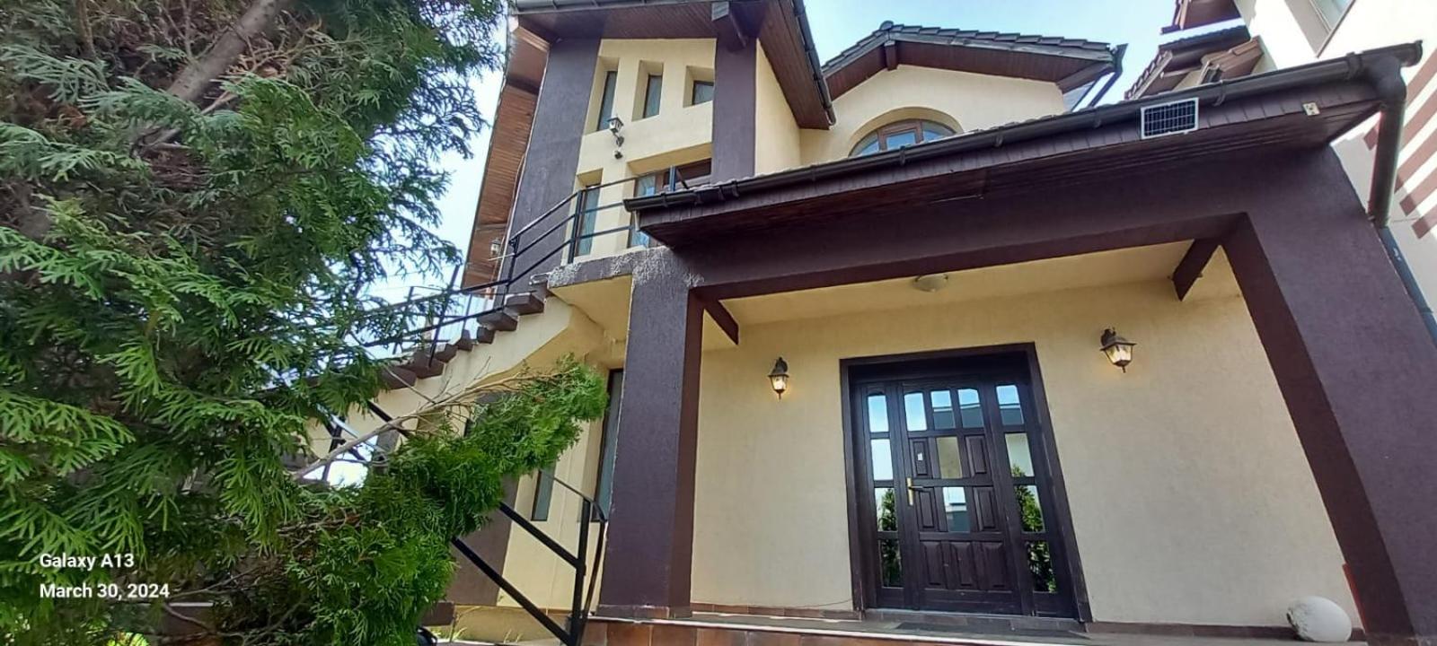 Villa VanDerVar-7rooms, long term rental, 29 euro per room per day, min 4 rooms, min 3 months with invoice view 2