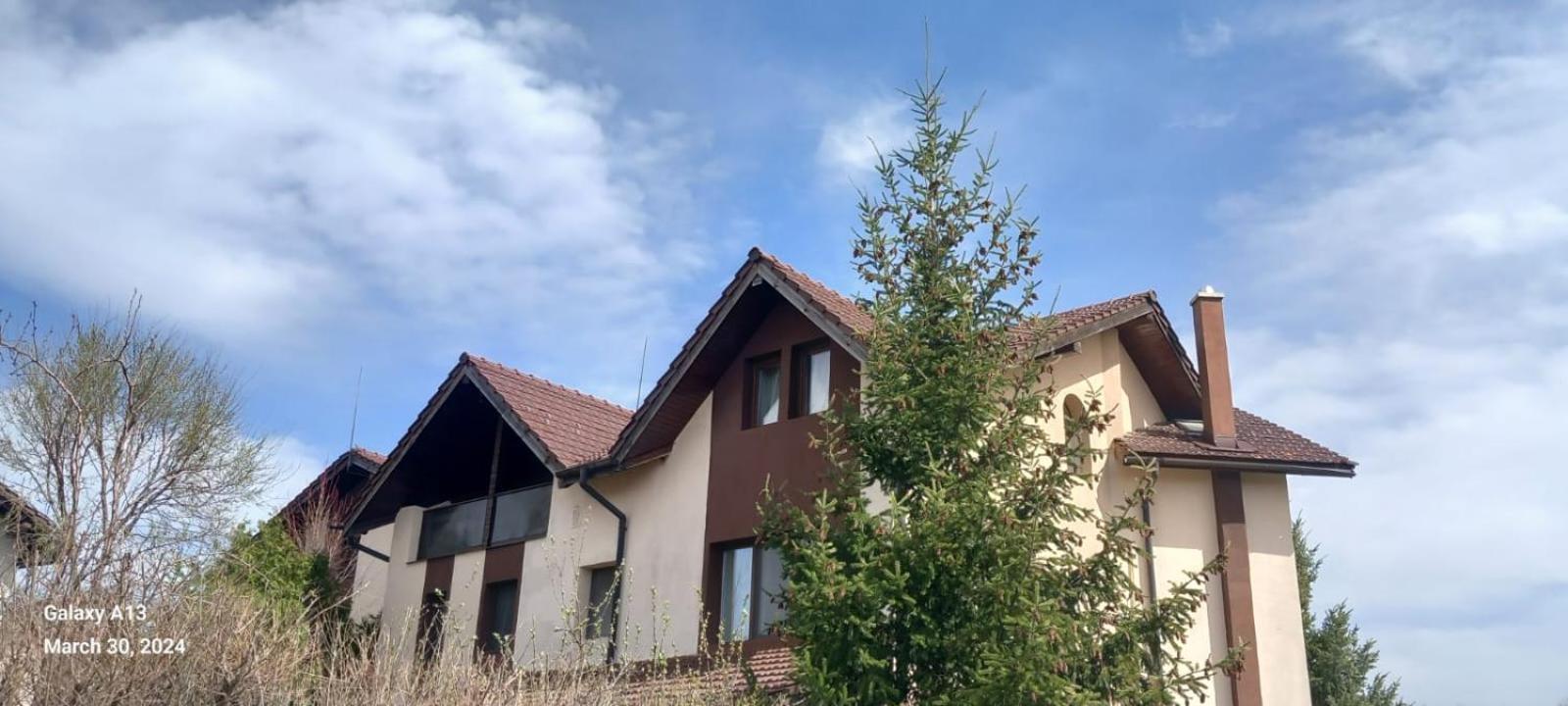 Villa VanDerVar-7rooms, long term rental, 29 euro per room per day, min 4 rooms, min 3 months with invoice view 3