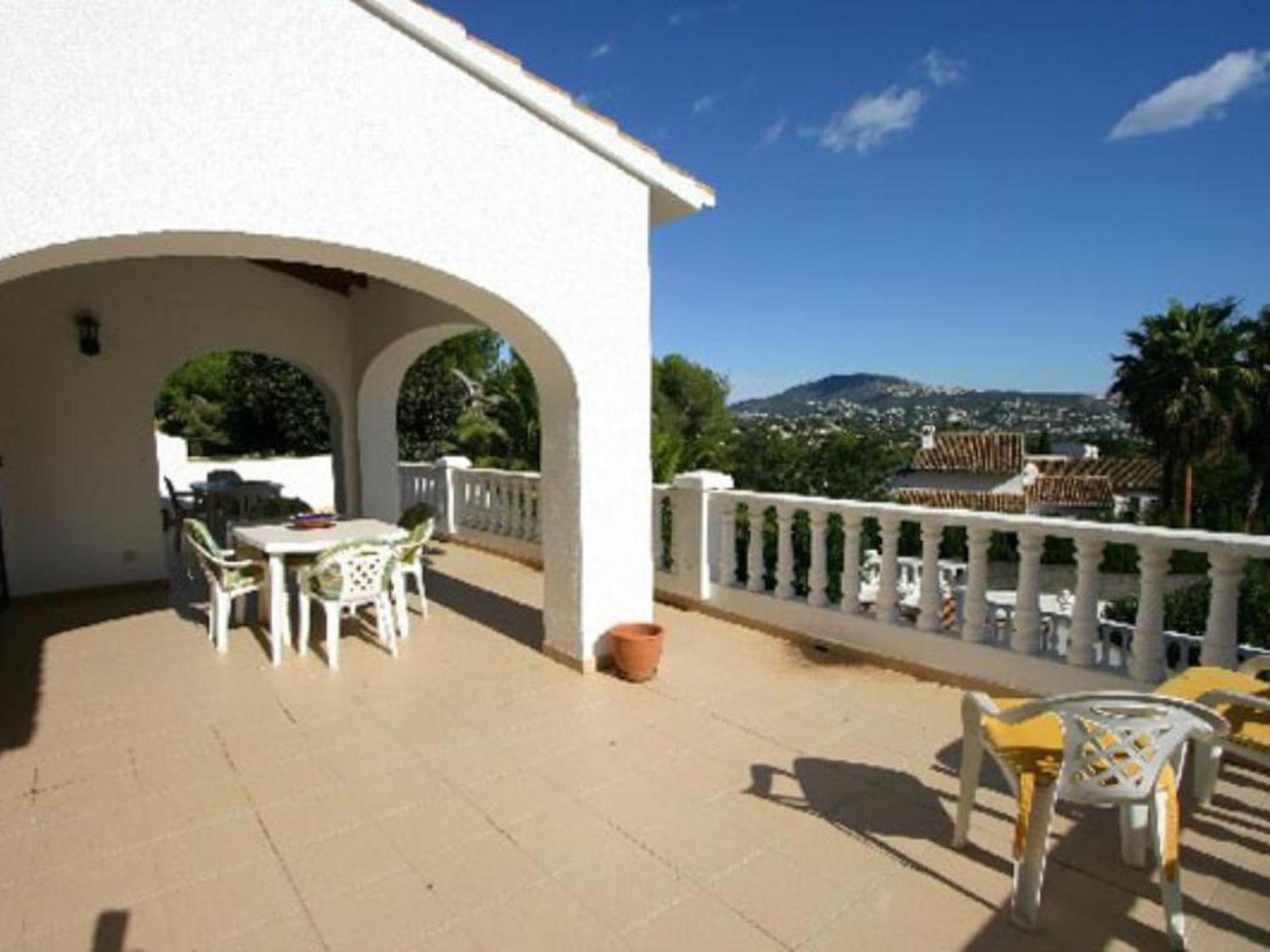 Villa clásica con piscina privada y jardín, cerca de la playa en Moraira - HISP-216-209 view 2