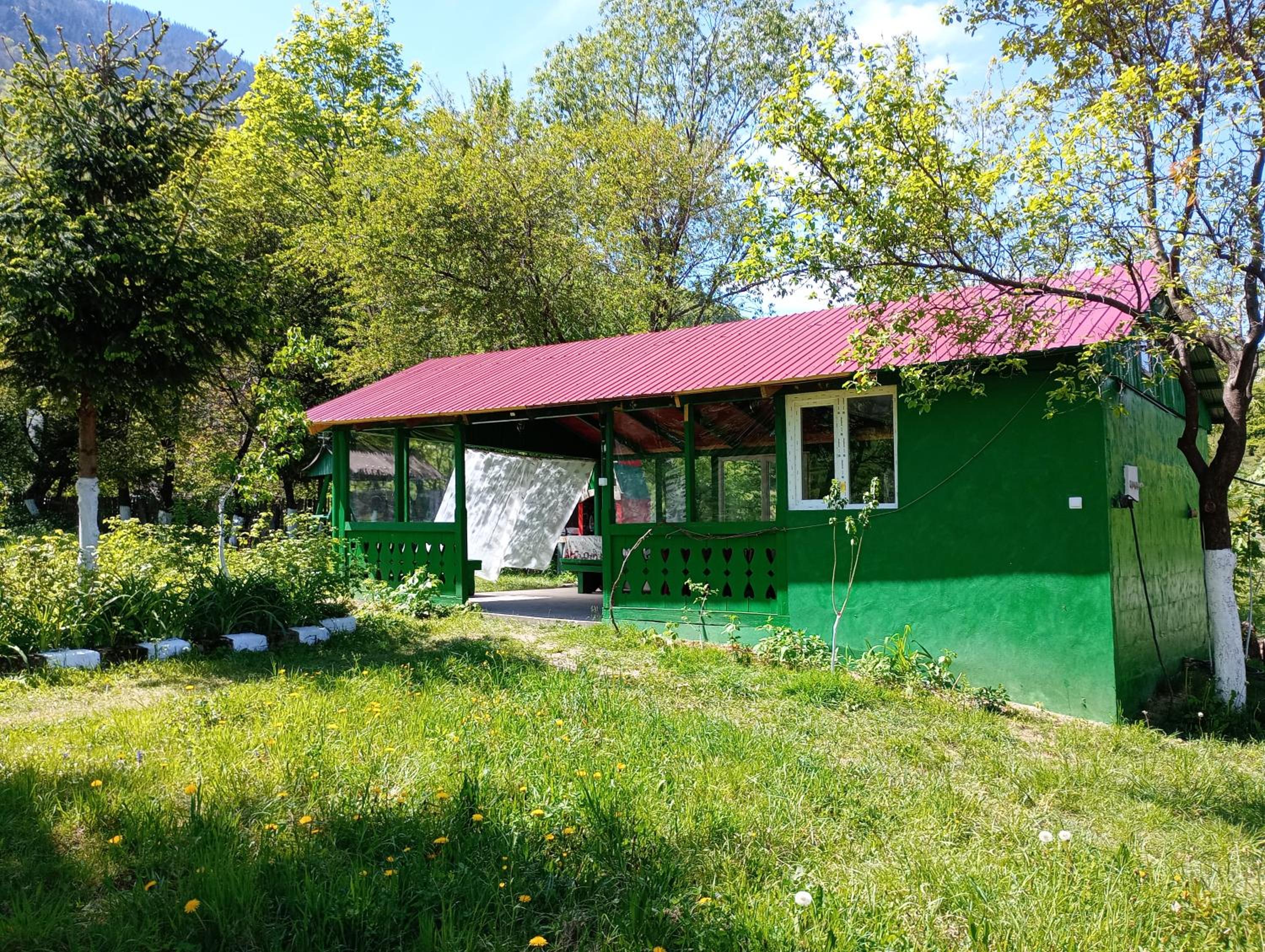 Pensiunea Irina 1 si 2