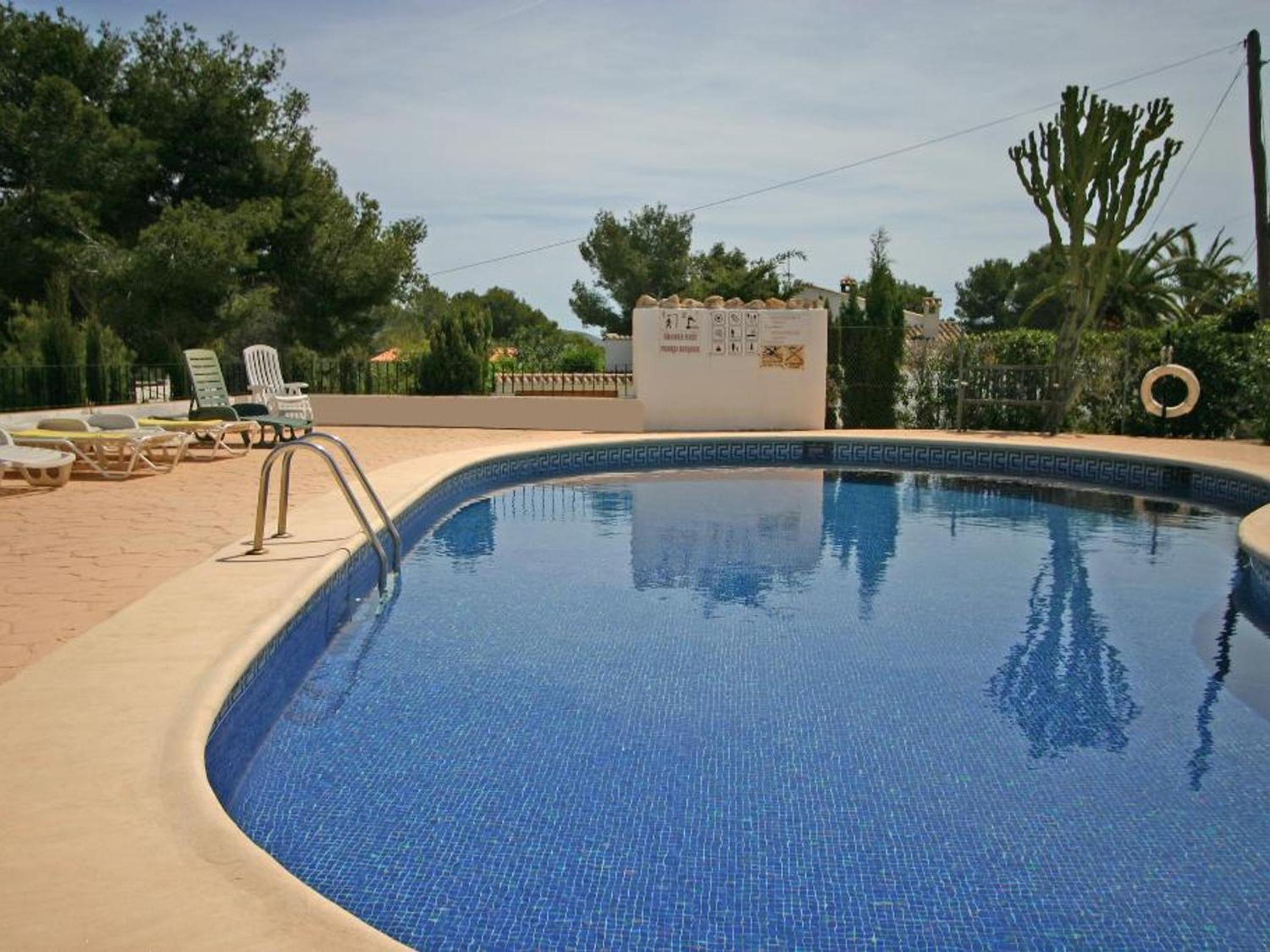 Casa clásica con piscina comunal, jardín y cerca de la playa en Moraira para 6 personas - HISP-216-212 view 3