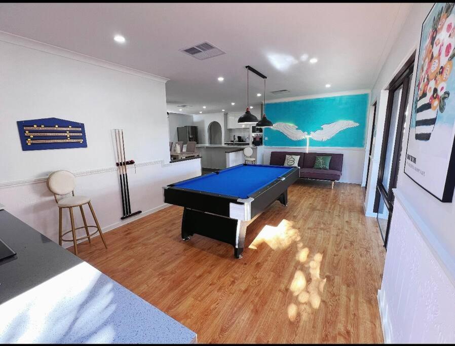 Edgewater Whole Holiday Resort