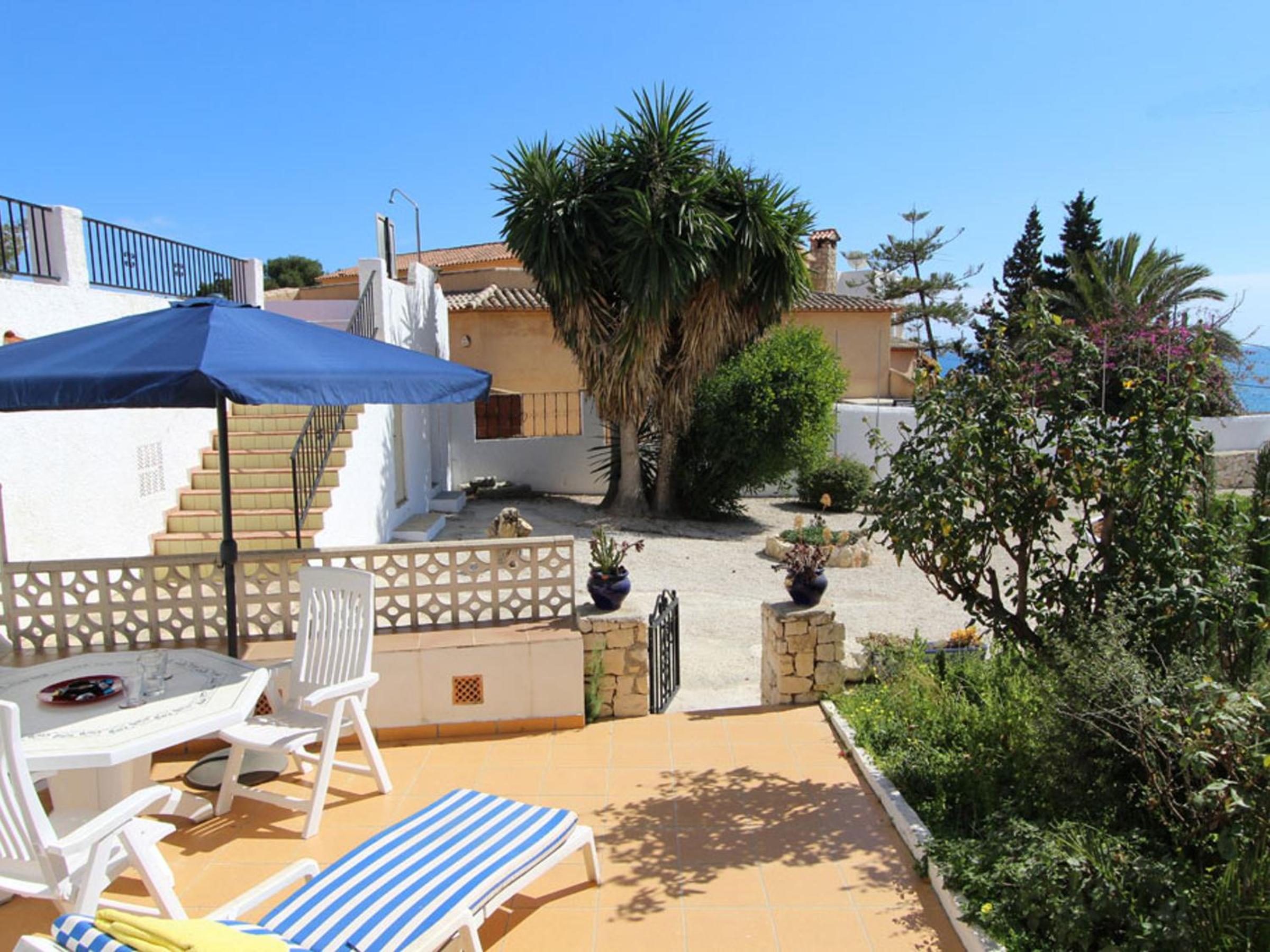 Acogedora casa en Moraira con piscina comunitaria, cerca de la playa, ideal para familias y amigos - HISP-216-222 view 5