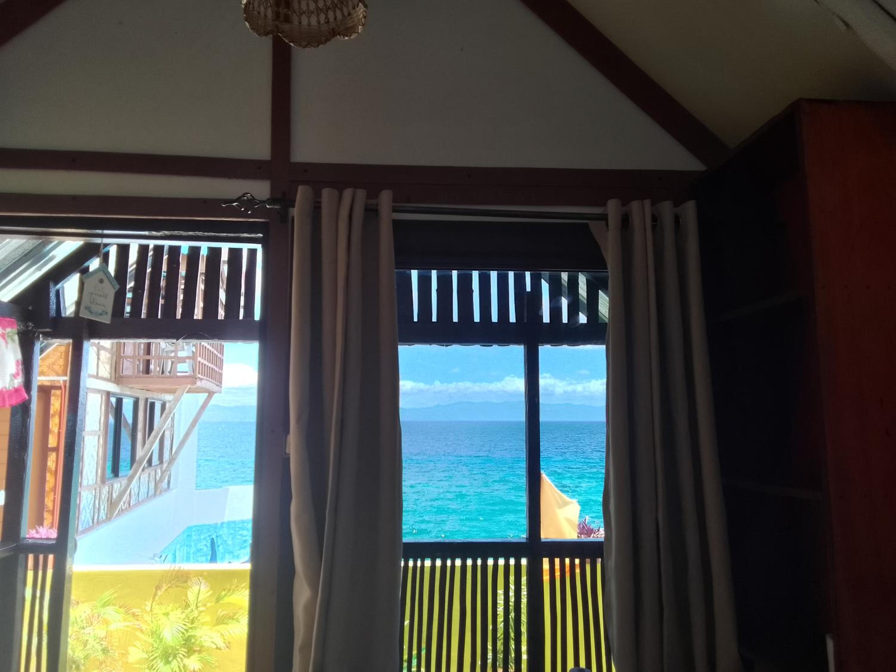 MLK Bamboo Beachhouse