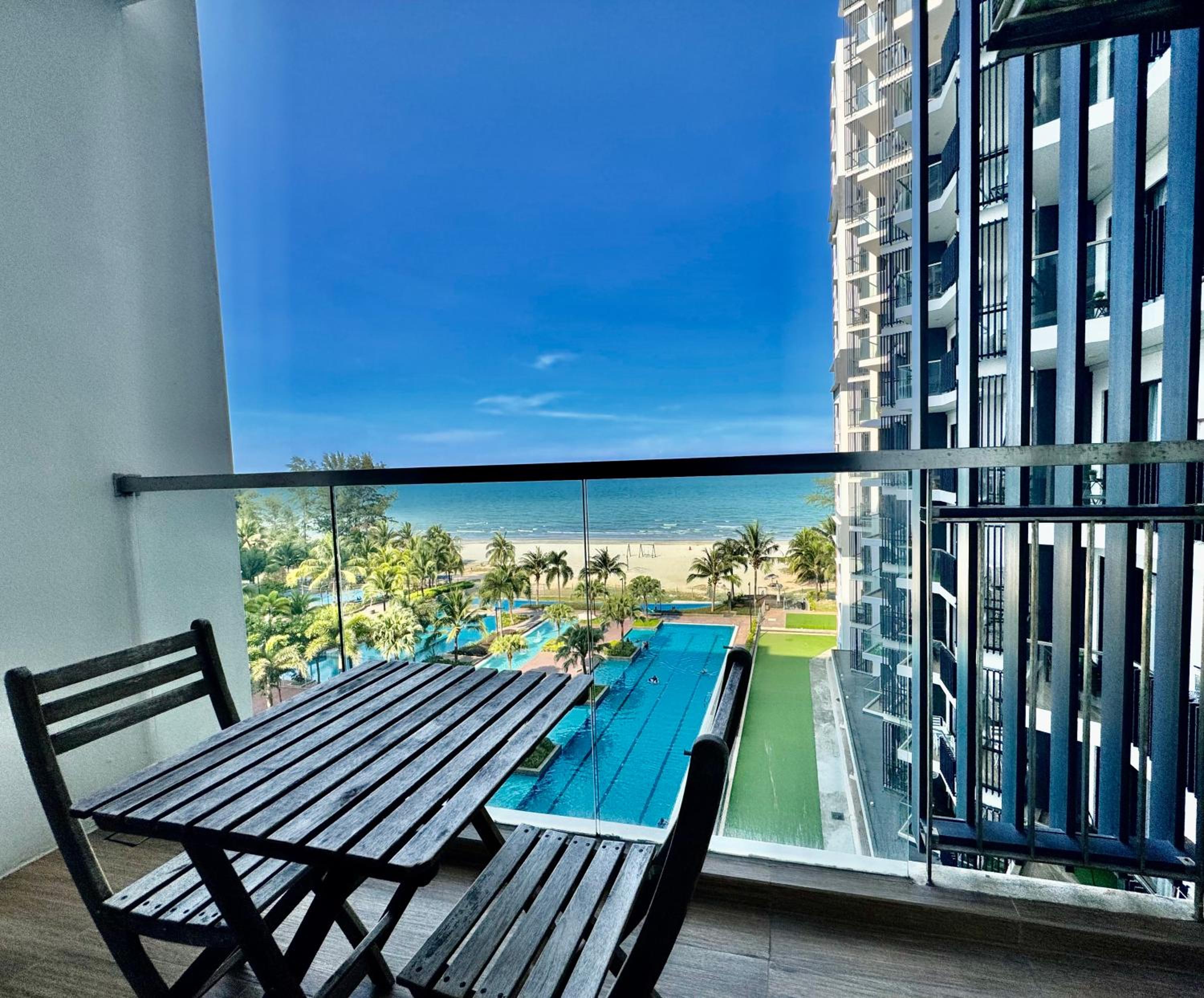 Isix Seaview 2R2B at Timurbay Pantai Balok Kuantan Pahang photo 2