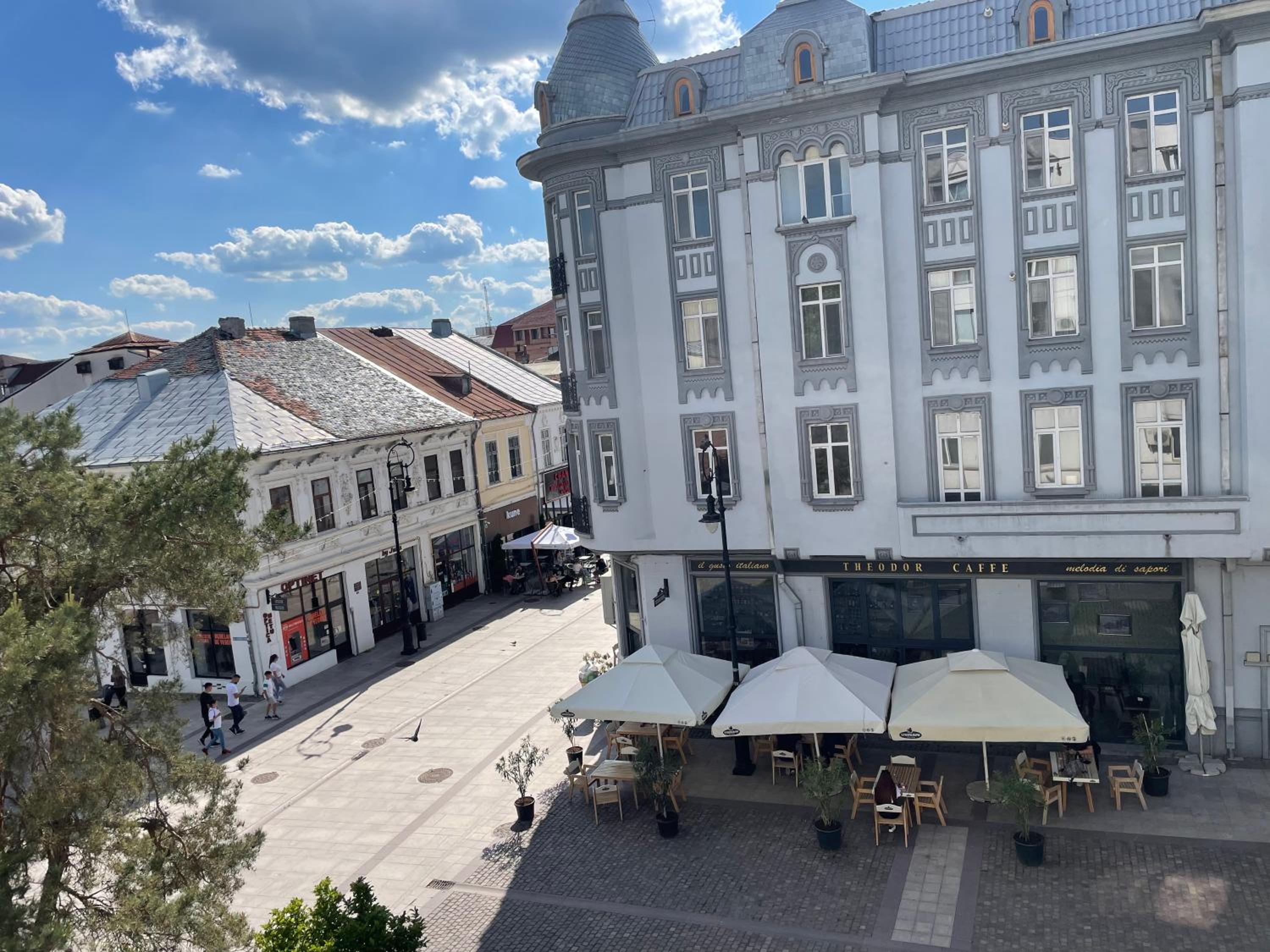 Old Town Central Apartment