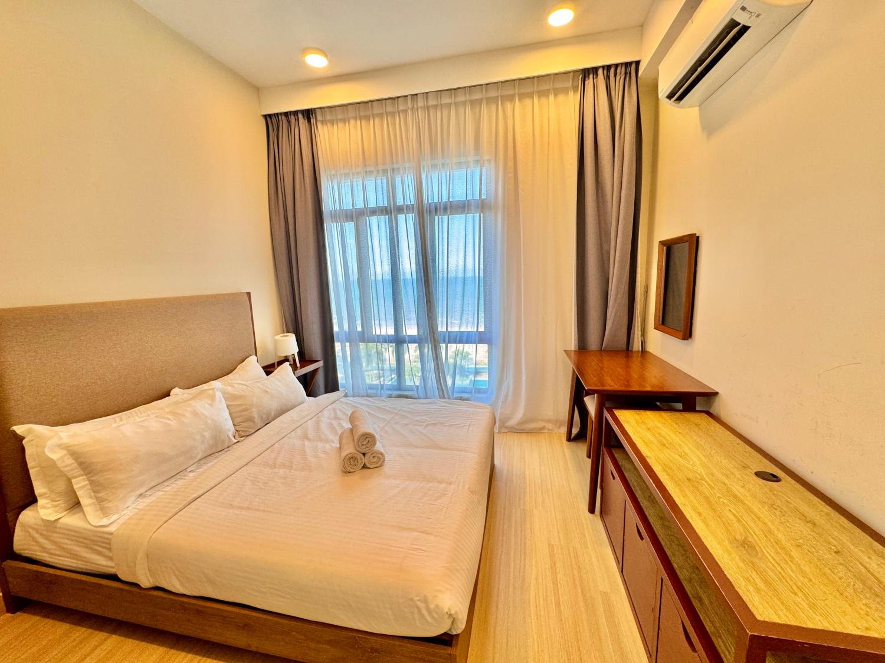 Isix Seaview 2R2B at Timurbay Pantai Balok Kuantan Pahang photo 6