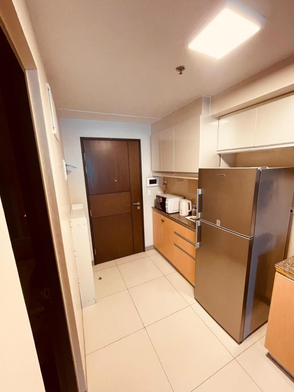La Casa-Picasso themed 1 Bedroom with WiFi in BGC view 5