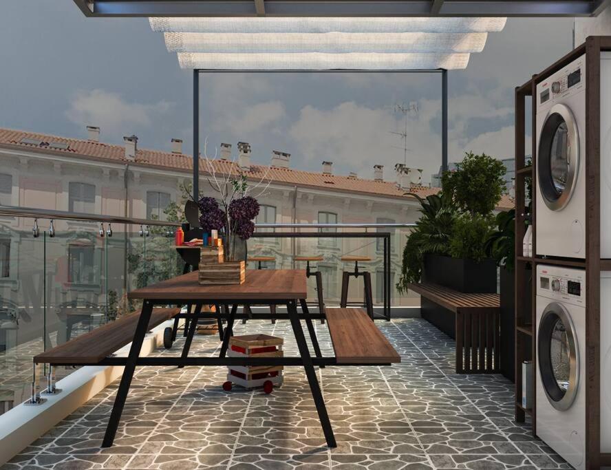 ~Hanoi's Hidden Gem Escape: Rooftop Bar, Gameroom~
