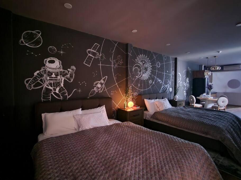 ~Hanoi's Hidden Gem Escape: Rooftop Bar, Gameroom~