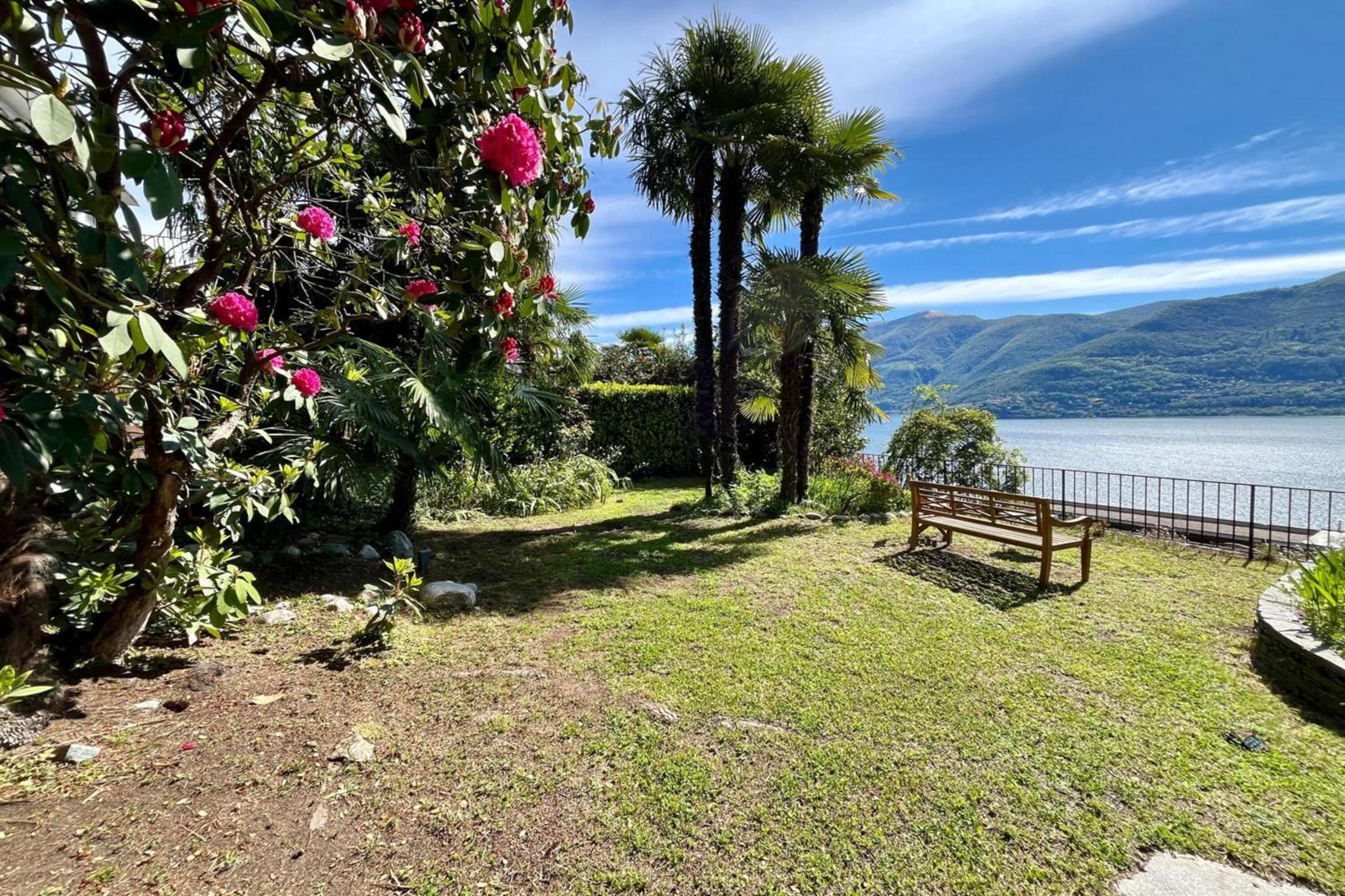 Peace Over The Lake Rooms - Happy Rentals