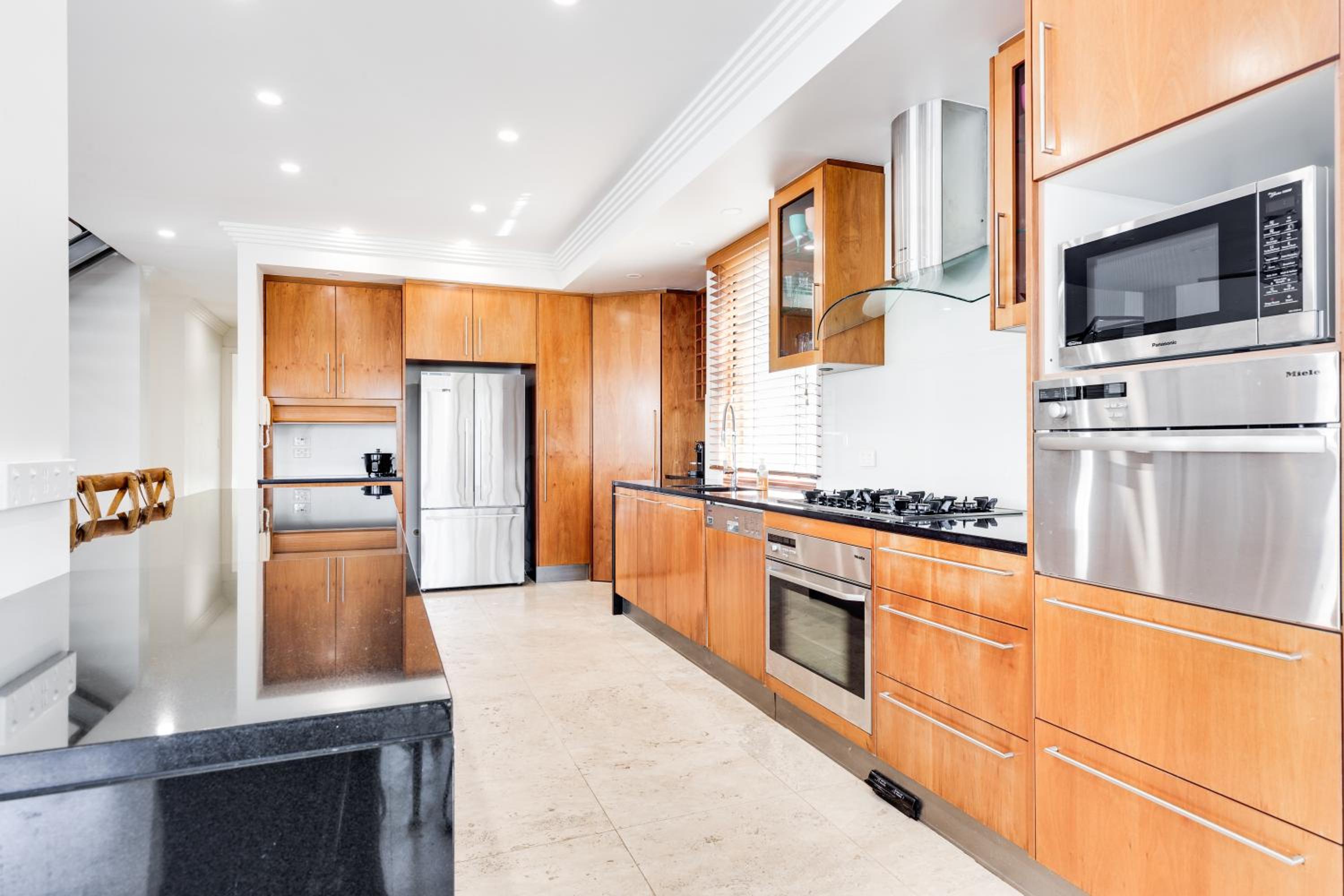 Luxurious, Tropical Haven, Mooloolaba- Moonda5