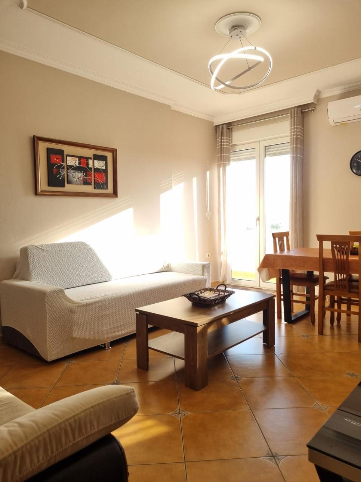 Sandra's Apartment in Tirana Center