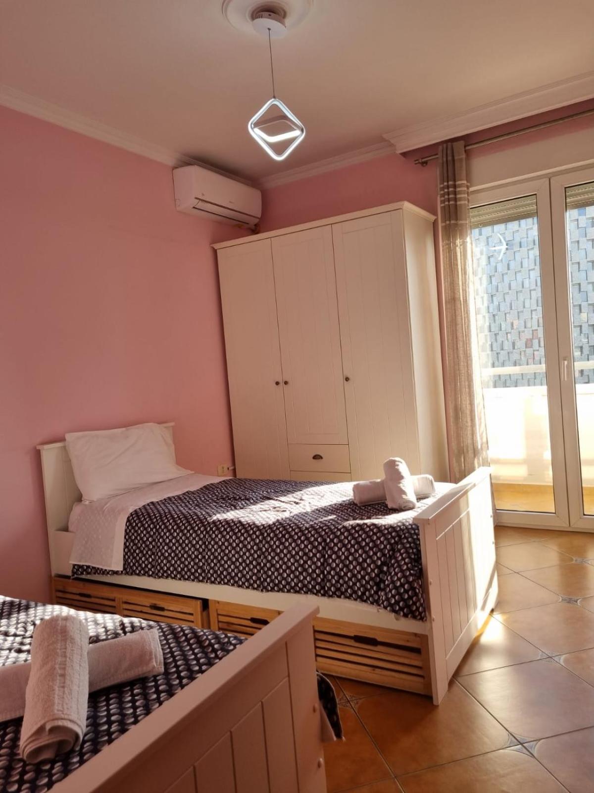 Sandra's Apartment in Tirana Center