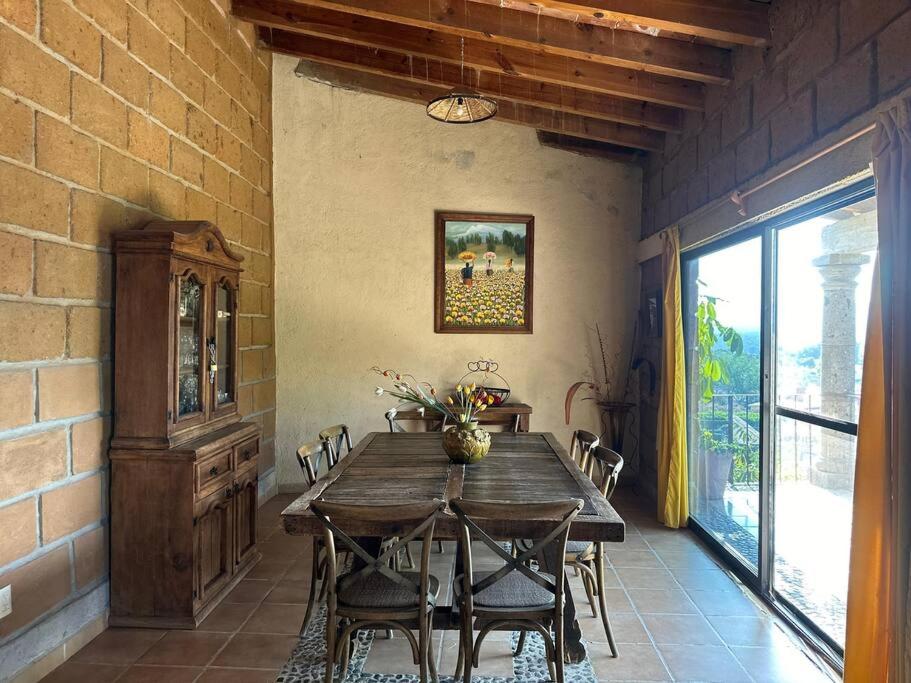 Villa de los abuelos, Burgos Cuernavaca