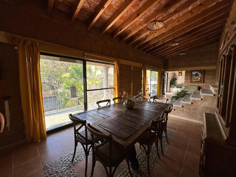 Villa de los abuelos, Burgos Cuernavaca