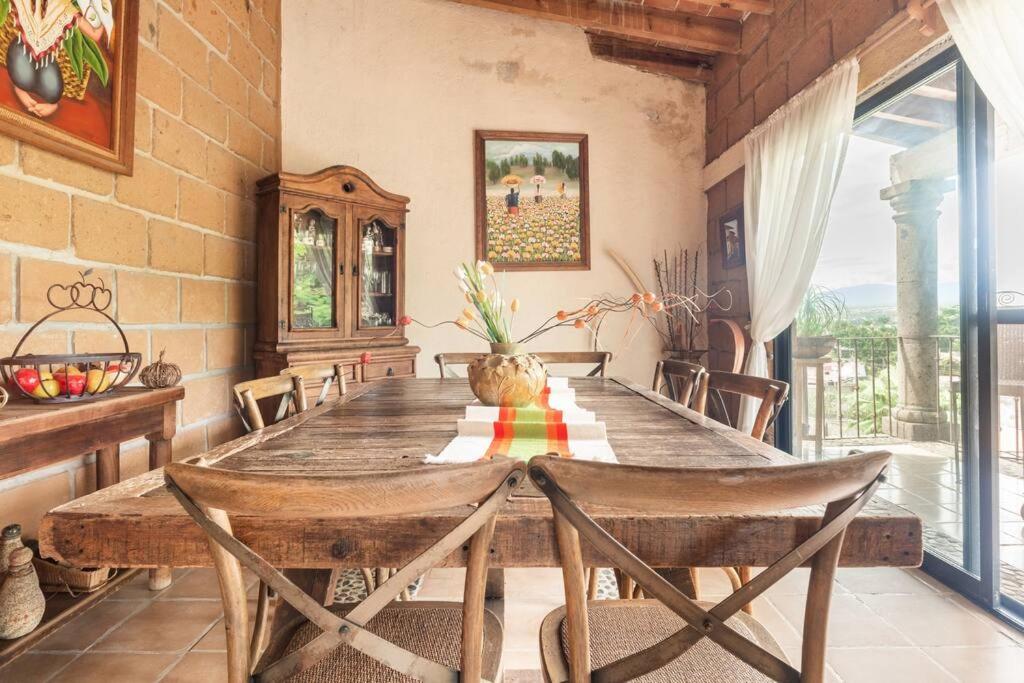 Villa de los abuelos, Burgos Cuernavaca