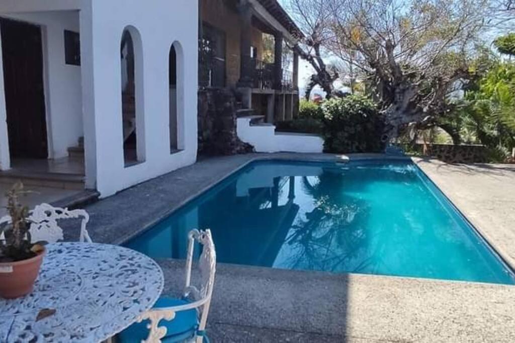 Villa de los abuelos, Burgos Cuernavaca
