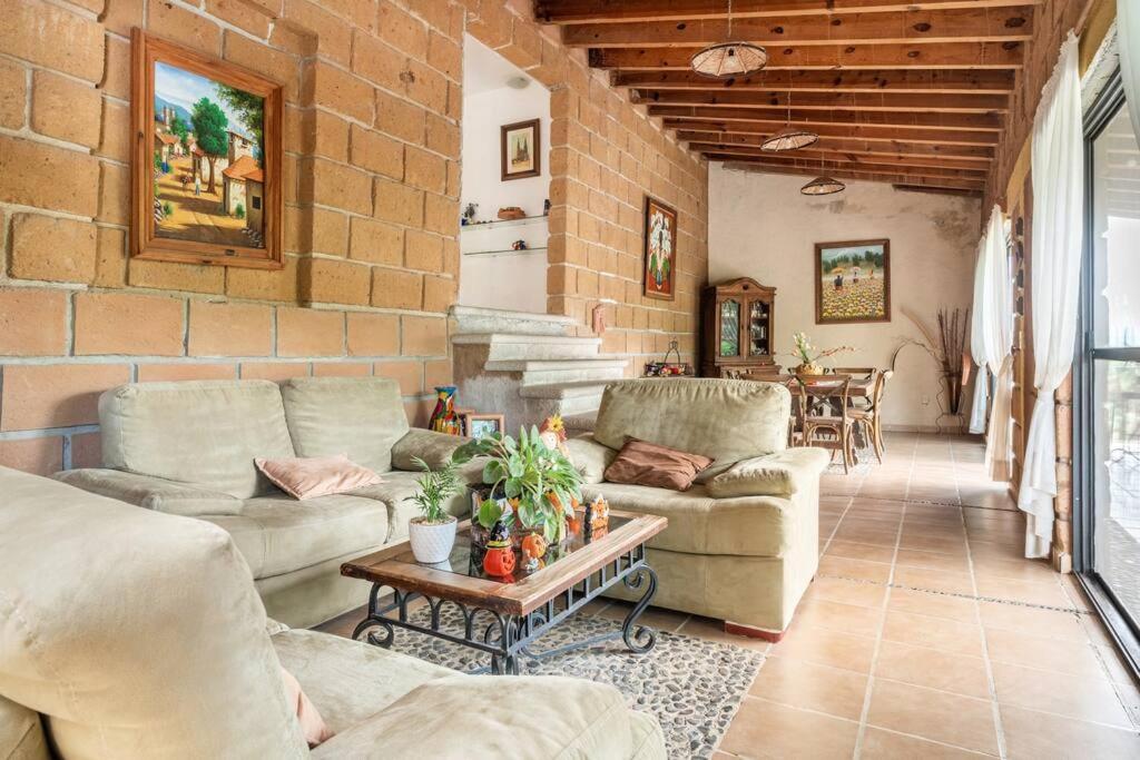 Villa de los abuelos, Burgos Cuernavaca