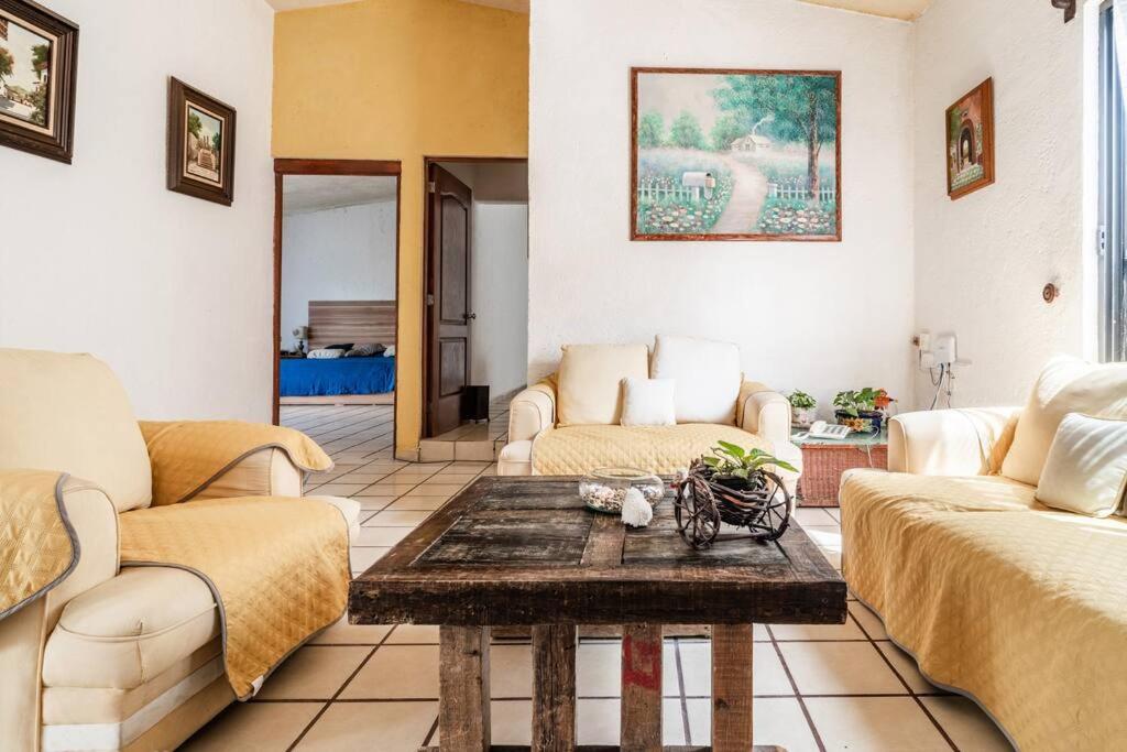 Villa de los abuelos, Burgos Cuernavaca