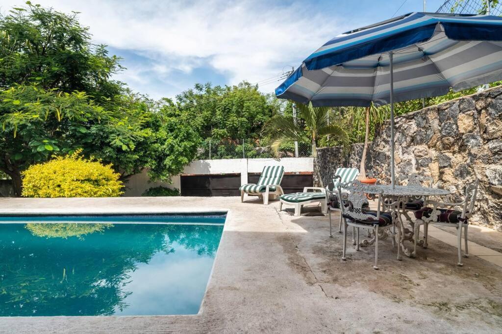 Villa de los abuelos, Burgos Cuernavaca