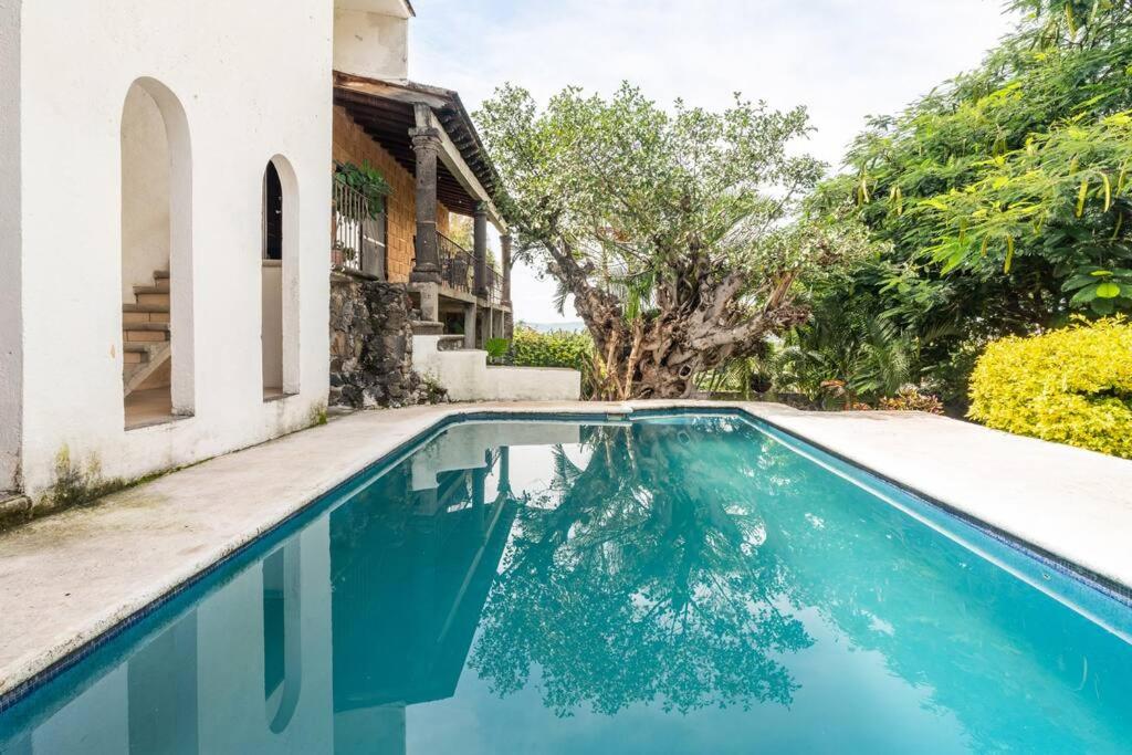 Villa de los abuelos, Burgos Cuernavaca