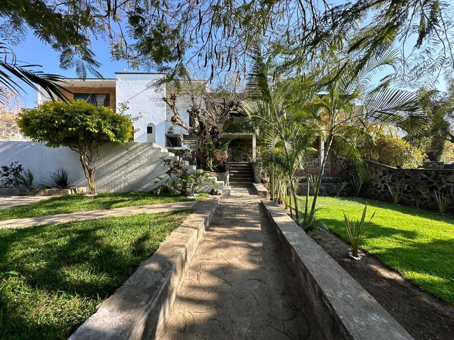 Villa de los abuelos, Burgos Cuernavaca