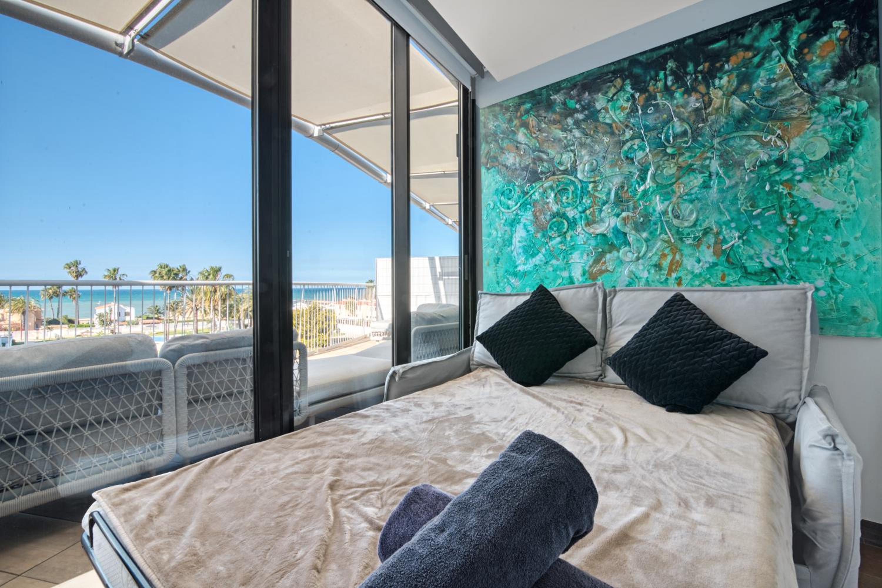 Denia Beach penthouse met zeezicht aan het strand