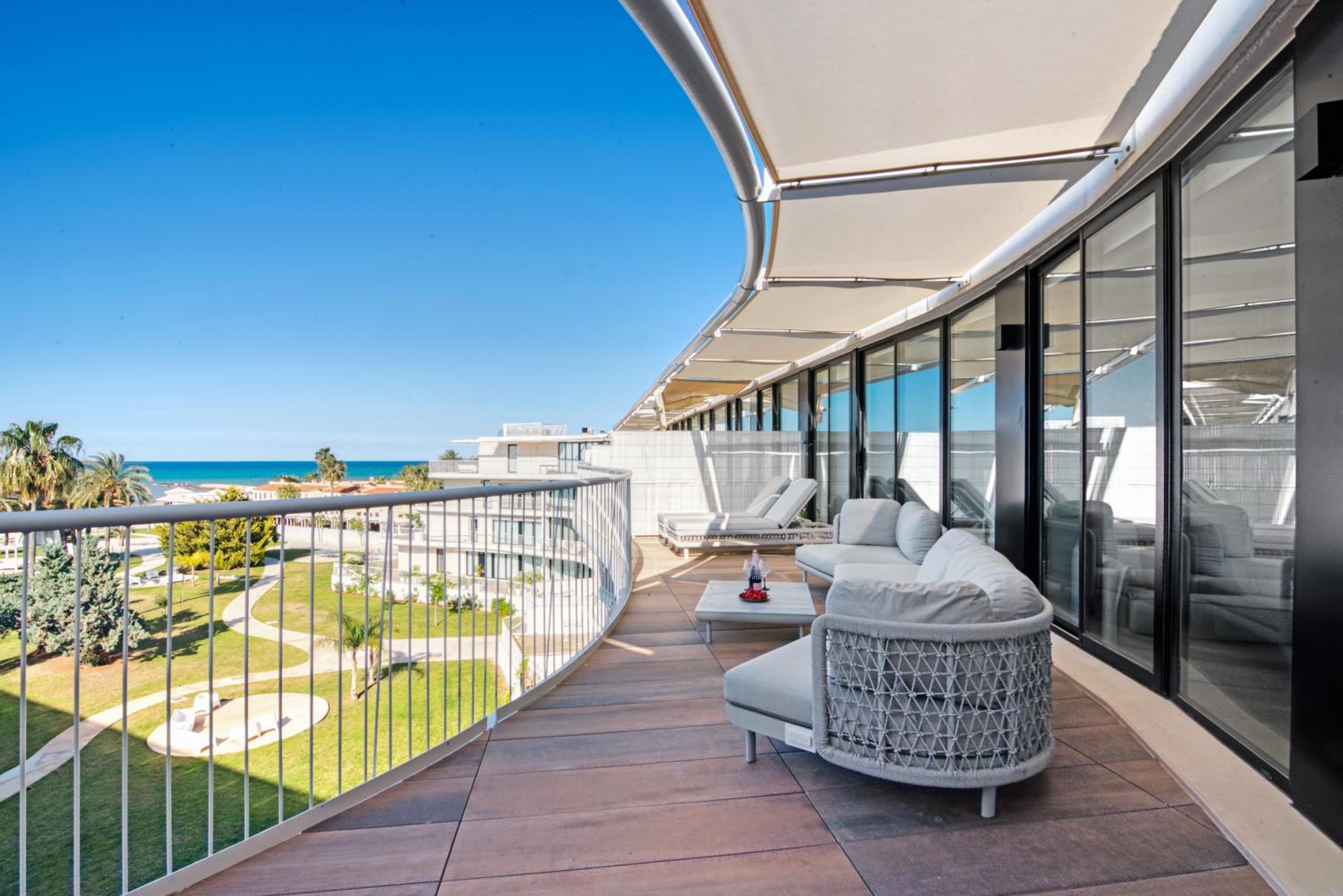 Denia Beach penthouse met zeezicht aan het strand