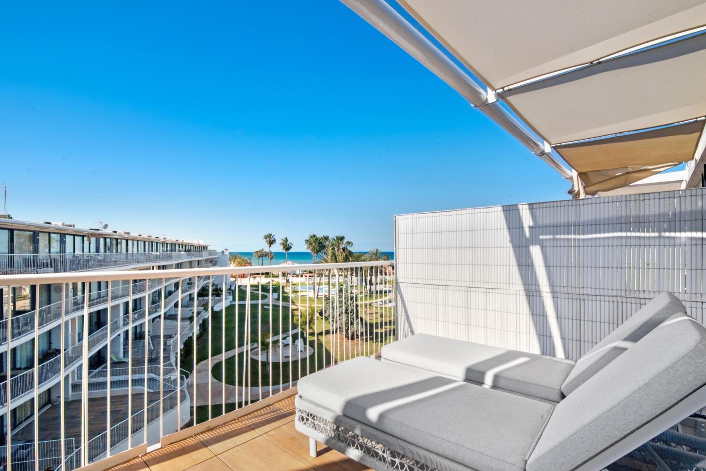 Denia Beach penthouse met zeezicht aan het strand
