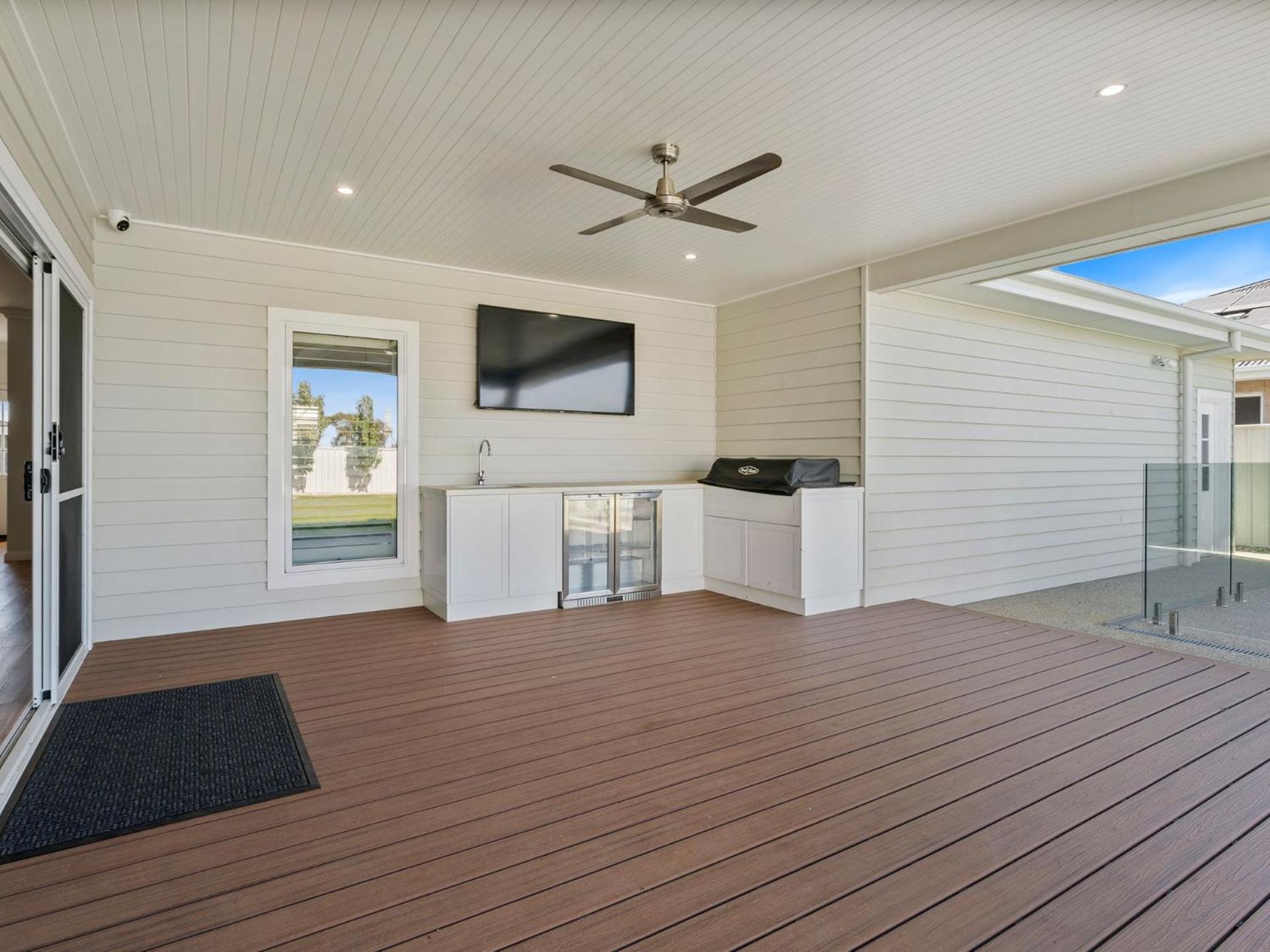 Hampton Retreat