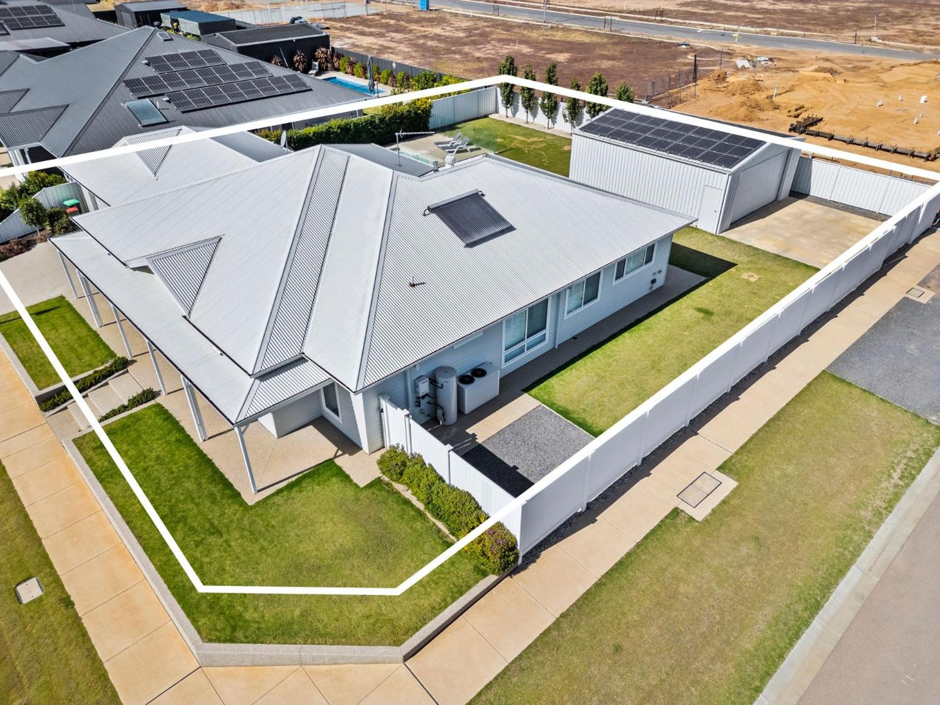 Hampton Retreat