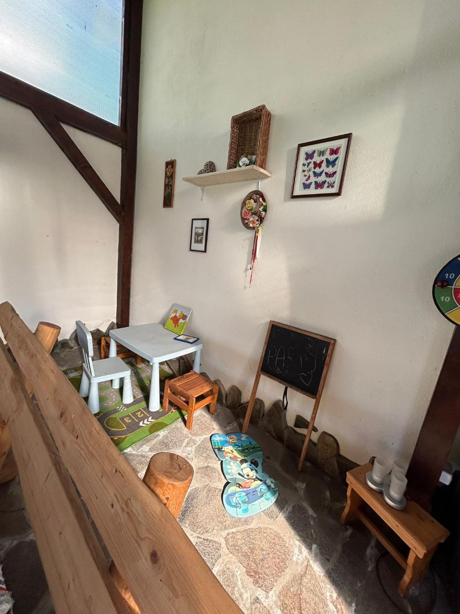 Photo 48